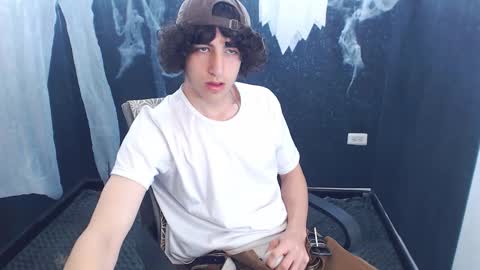 Snapshot of noah_sokolov chatting on November 4, 2:27 pm noah_sokolov online show from November 4, 2:27 pm