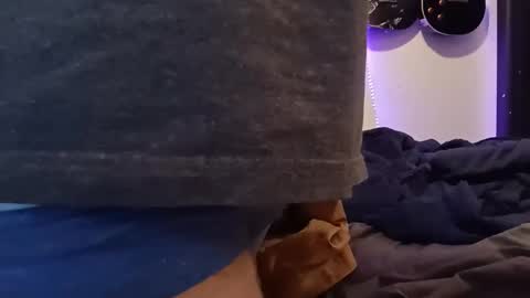 Noah Wesley online show from November 15, 1:36 am