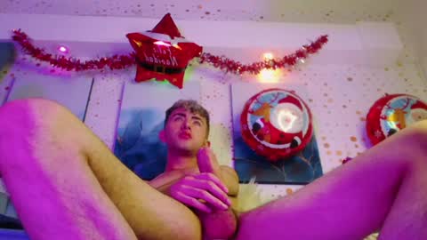 Noah online show from December 24, 3:37 pm