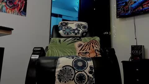 LIAM- noah online show from January 17, 3:22 pm