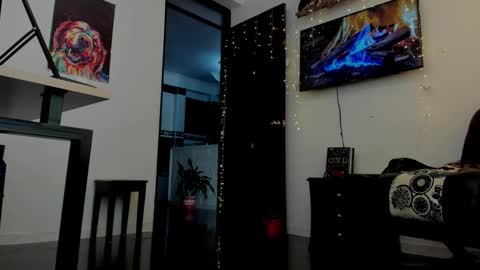 LIAM- noah online show from January 20, 9:43 pm