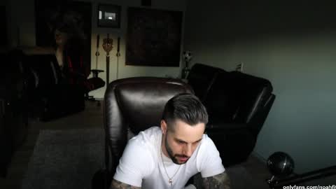 Snapshot of noahfitt chatting on April 23, 2:57 am Noah Fitt online show from April 23, 2:57 am