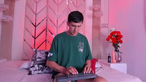 Noah Steele online show from September 28, 8:03 pm