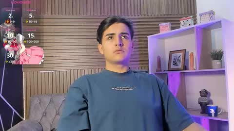 Noah Wolf online show from March 1, 11:01 am