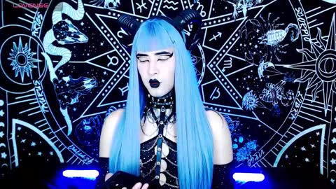 caroline online show from October 21, 1:28 am