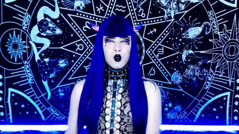 caroline online show from November 30, 1:20 am