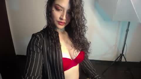 Noa Pino online show from October 3, 5:43 pm