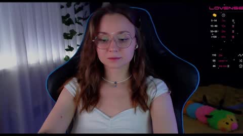 Snapshot of nochnoye_soltse chatting on December 9, 8:44 pm Sun or Luna online show from December 9, 8:44 pm