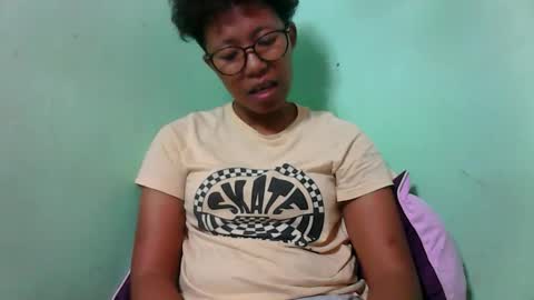 noellah online show from October 15, 8:03 am