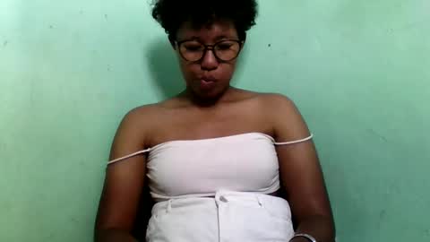 noellah online show from November 29, 7:00 am