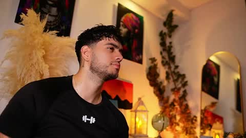 kevin online show from April 13, 10:04 pm