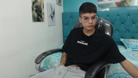 Noha Scott online show from December 3, 10:40 pm