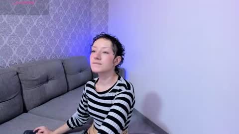   online show from June 28, 8:37 pm