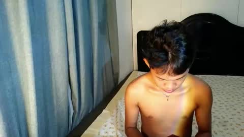 noi_maco online show from April 13, 4:01 pm