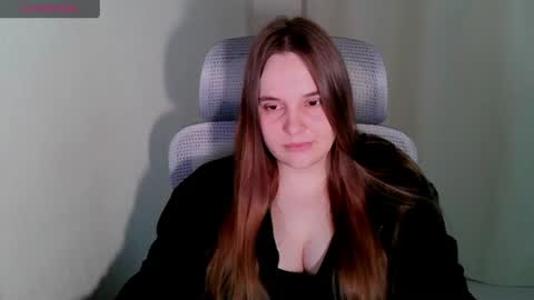 noir_ember_ online show from August 1, 5:34 pm