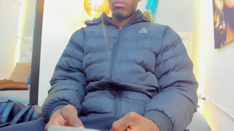 noir_king0 online show from February 10, 2:48 am