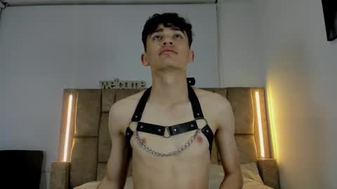 Sebas  online show from March 22, 3:32 am