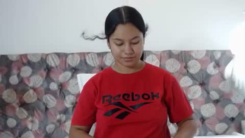 Snapshot of noiravale chatting on June 22, 7:11 pm Noira Vale online show from June 22, 7:11 pm