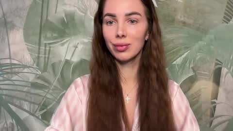 Noirelle online show from September 30, 6:18 am