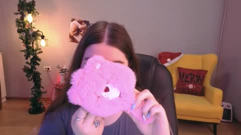 Snapshot of noirwhisper chatting on December 14, 6:23 pm noirwhisper online show from December 14, 6:23 pm