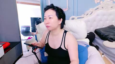 Snapshot of noko8888 chatting on November 8, 2:01 am noko8888 online show from November 8, 2:01 am