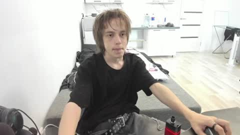 nolan_sagee online show from June 19, 10:19 am