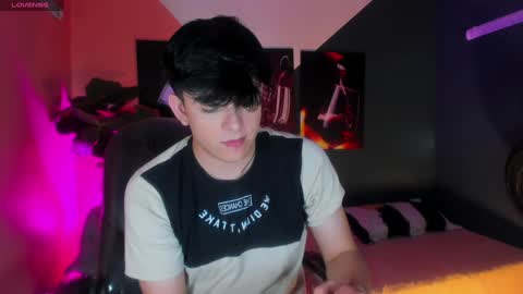 Nolan  online show from December 13, 4:11 am