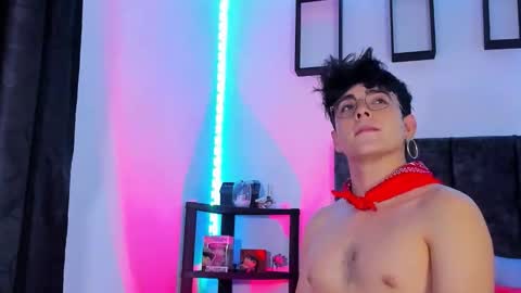 Nolan  online show from October 31, 11:06 pm