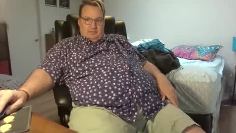 Snapshot of nolanvalenciax chatting on February 19, 6:48 pm Nolan online show from February 19, 6:48 pm