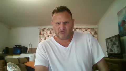 Snapshot of nollie244 chatting on December 19, 11:29 am Nollie online show from December 19, 11:29 am