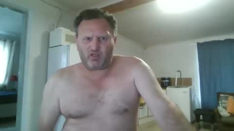 Snapshot of nollie244 chatting on September 24, 4:49 am Nollie online show from September 24, 4:49 am