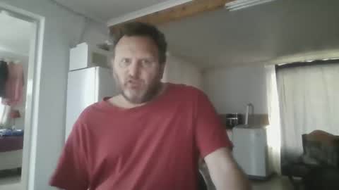 Snapshot of nollie244 chatting on October 9, 5:16 am Nollie online show from October 9, 5:16 am