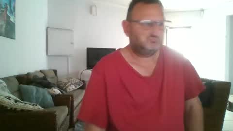 Snapshot of nollie244 chatting on November 5, 8:14 am Nollie online show from November 5, 8:14 am