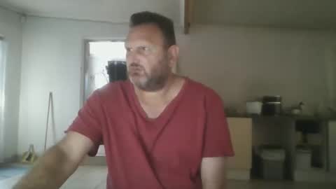 Snapshot of nollie244 chatting on February 3, 5:05 am Nollie online show from February 3, 5:05 am