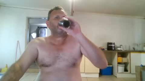 Snapshot of nollie244 chatting on February 19, 2:13 pm Nollie online show from February 19, 2:13 pm