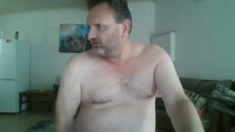 Snapshot of nollie244 chatting on February 24, 12:25 pm Nollie online show from February 24, 12:25 pm