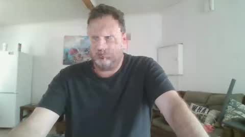 Snapshot of nollie244 chatting on February 25, 10:03 am Nollie online show from February 25, 10:03 am