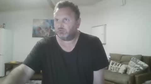 Snapshot of nollie244 chatting on March 2, 5:08 am Nollie online show from March 2, 5:08 am