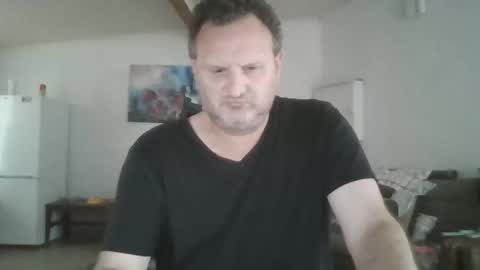 Snapshot of nollie244 chatting on March 21, 8:52 am Nollie online show from March 21, 8:52 am