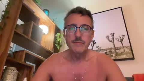 Snapshot of nolo34 chatting on June 13, 11:35 pm nolo34 online show from June 13, 11:35 pm
