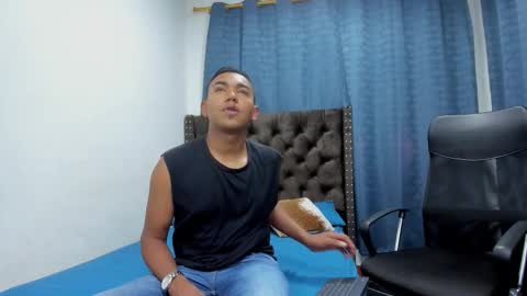 Nolven Gray online show from September 17, 4:03 am
