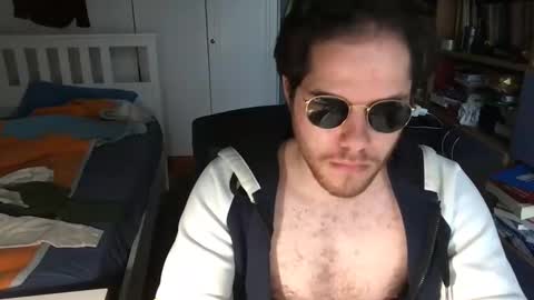 Snapshot of nongay379444 chatting on December 15, 2:37 pm nongay379444 online show from December 15, 2:37 pm