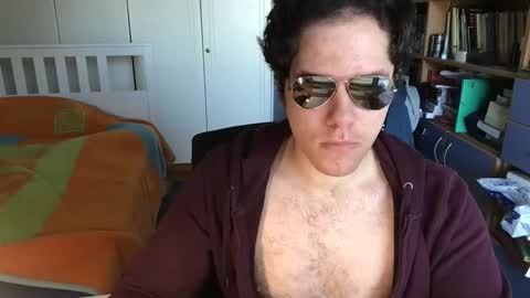 Snapshot of nongay379444 chatting on December 31, 10:37 am nongay379444 online show from December 31, 10:37 am