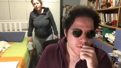 Snapshot of nongay379444 chatting on January 5, 5:30 pm nongay379444 online show from January 5, 5:30 pm