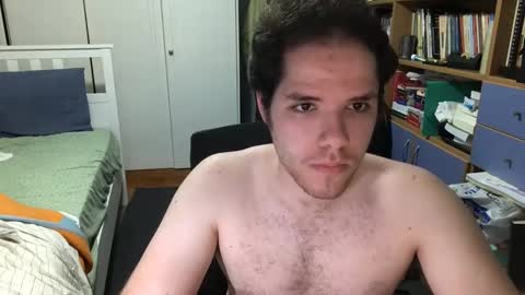 Snapshot of nongay379444 chatting on January 6, 9:11 pm nongay379444 online show from January 6, 9:11 pm