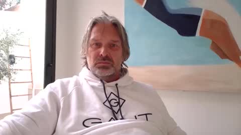 Ralle online show from October 26, 3:18 pm