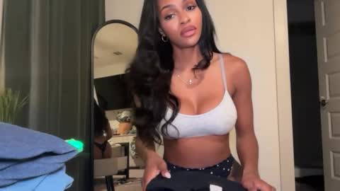NoodsOverNudes online show from July 28, 2:51 am