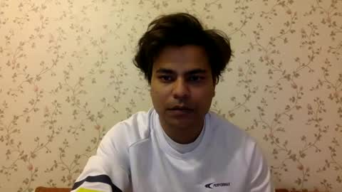 Snapshot of nooneknowsu chatting on December 1, 8:09 pm Digger online show from December 1, 8:09 pm