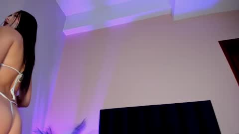 Nora Da Silva online show from November 13, 1:37 am