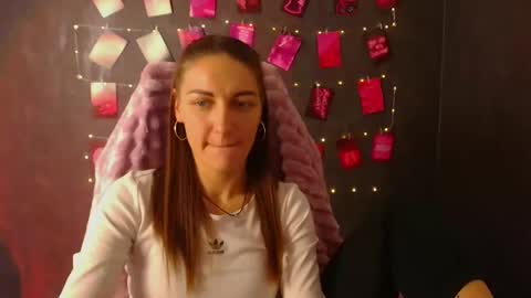 Snapshot of nora_n chatting on October 14, 10:54 pm Nora online show from October 14, 10:54 pm